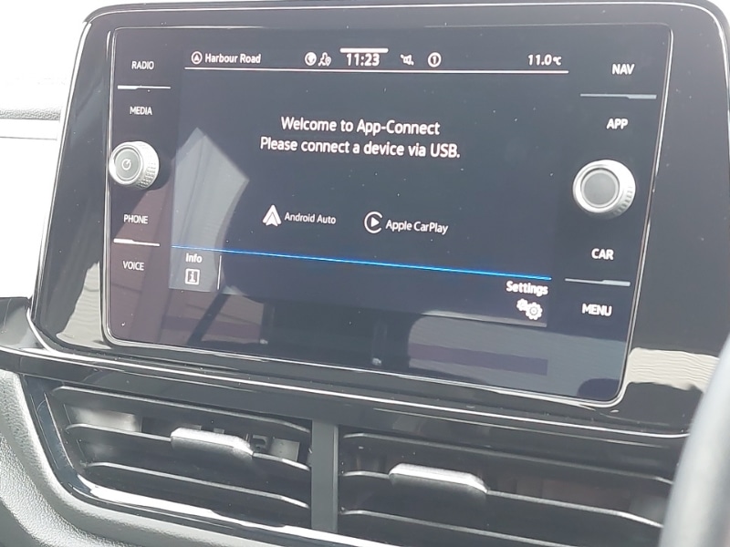 Used Volkswagen T-Roc 2023 for sale - 78037203: Photo 16