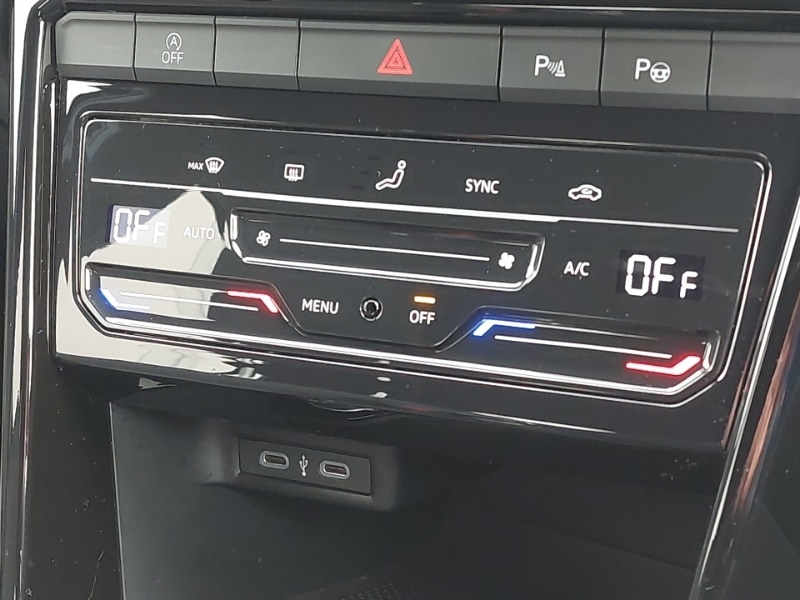 Used Volkswagen T-Roc 2023 for sale - 78037203: Photo 17