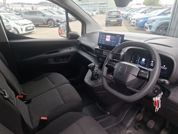 Used Citroen Berlingo 2024 for sale - 78600375: Photo