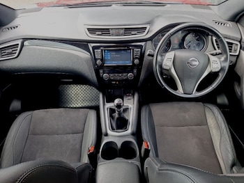 Used Nissan Qashqai 2017 for sale - 79131372: Photo