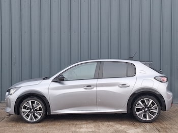 Used Peugeot 208 2022 for sale - 77150329: Photo