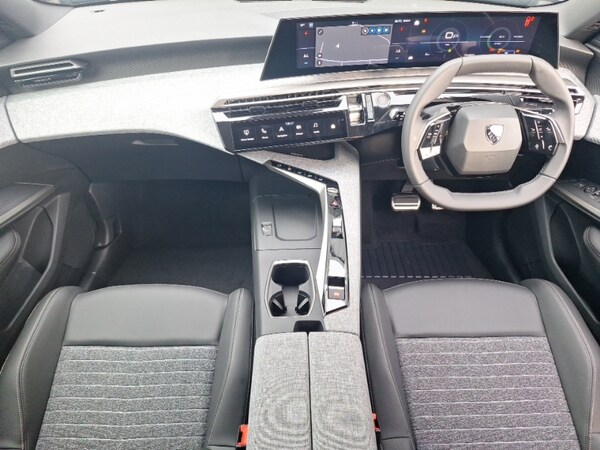 Used Peugeot 3008 2025 for sale - 76208227: Photo 2