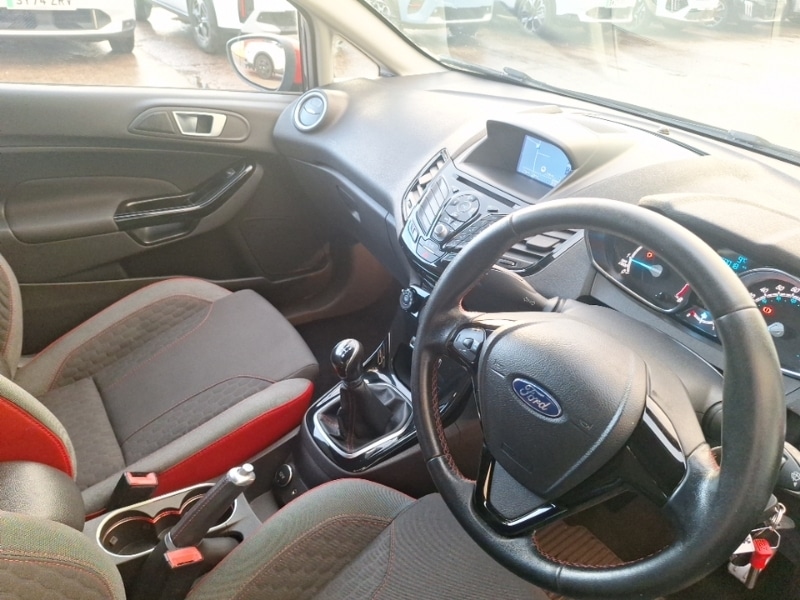 Used Ford Fiesta 2017 for sale - 76860595: Photo 5