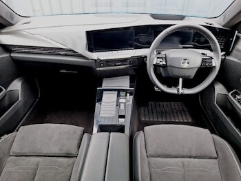 Used Vauxhall Astra 2022 for sale - 76427430: Photo