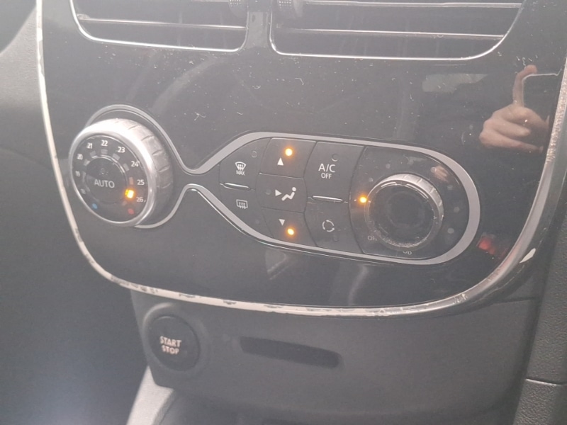 Used Renault Clio 2016 for sale - 76879831: Photo 13