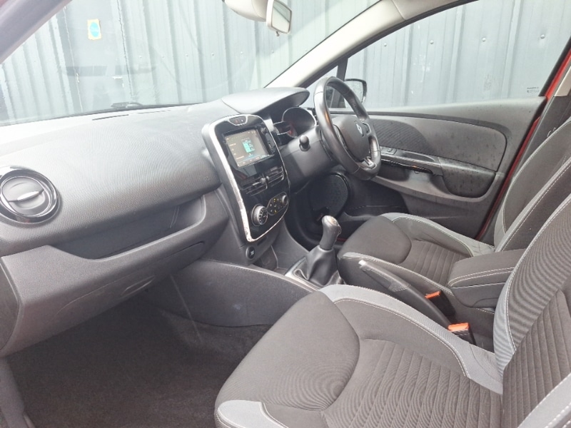 Used Renault Clio 2016 for sale - 76879831: Photo 5