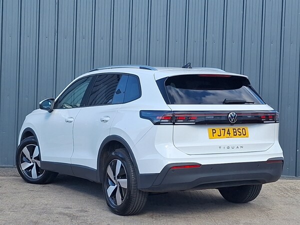 Used Volkswagen Tiguan 2024 for sale - 76058651: Photo 3
