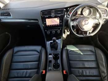 Used Volkswagen Golf 2018 for sale - 74437047: Photo