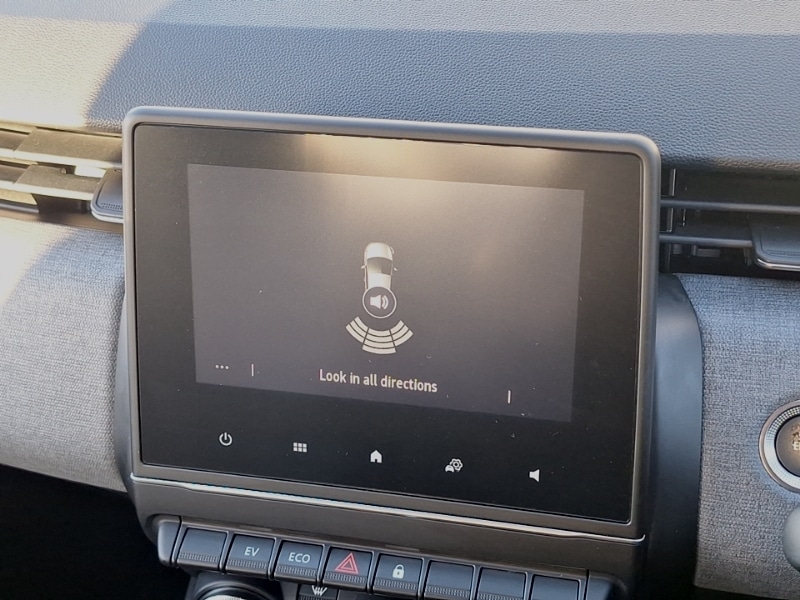 Used Renault Clio 2024 for sale - 76983554: Photo 11