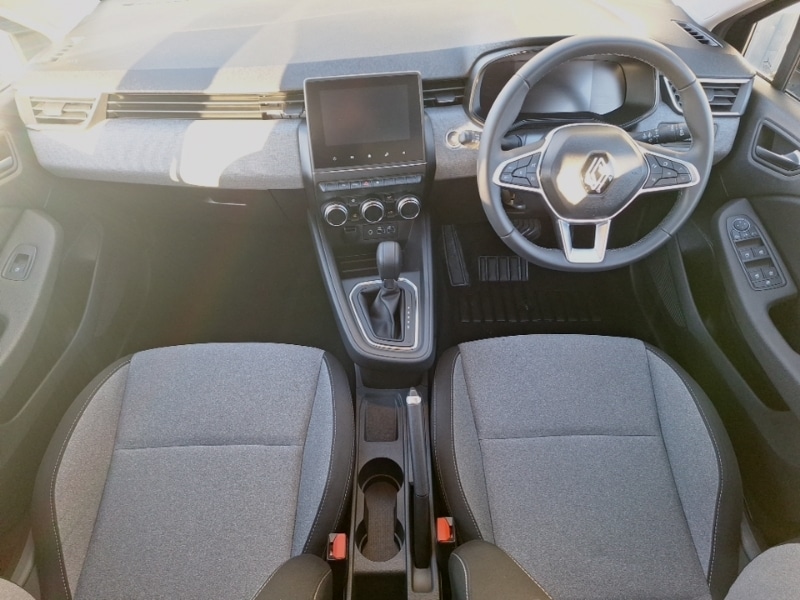 Used Renault Clio 2024 for sale - 76983554: Photo 2