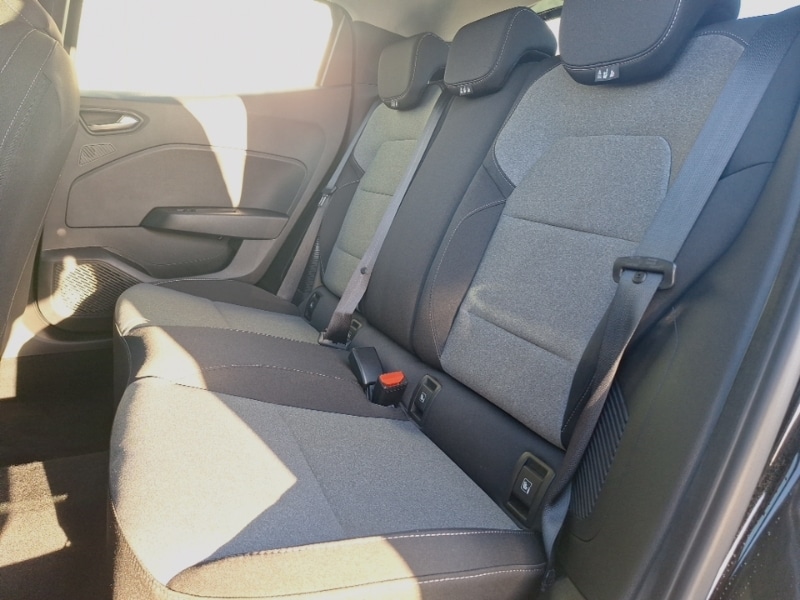 Used Renault Clio 2024 for sale - 76983554: Photo 6