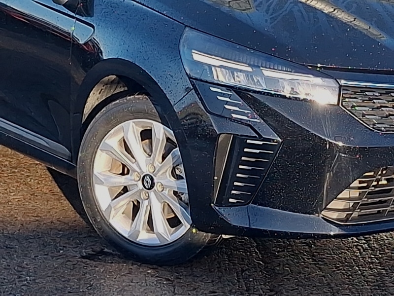 Used Renault Clio 2024 for sale - 76983554: Photo 9