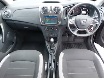Used Dacia Sandero Stepway 2020 for sale - 79529708: Photo
