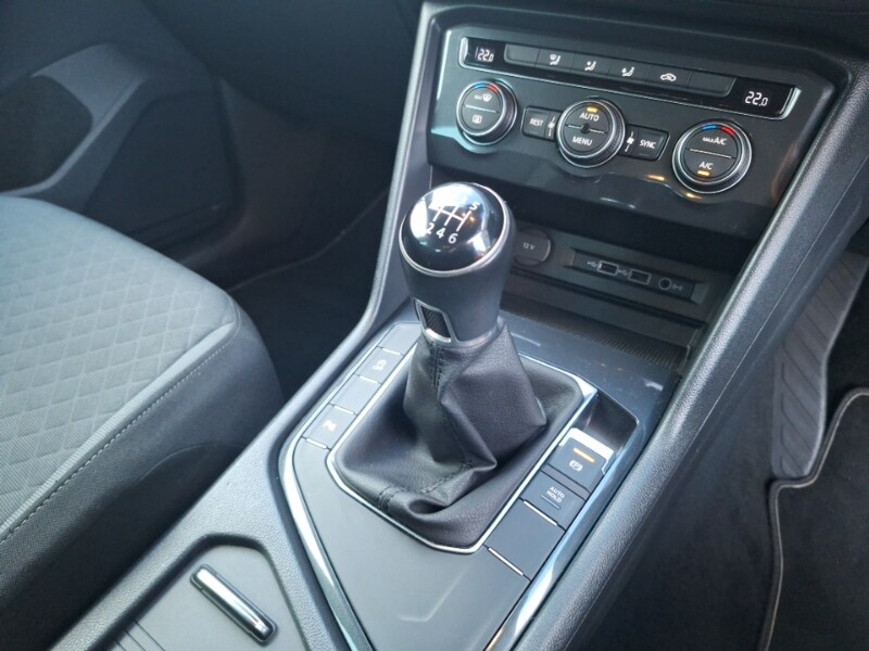 Used Volkswagen Tiguan 2018 for sale - 77708028: Photo 10