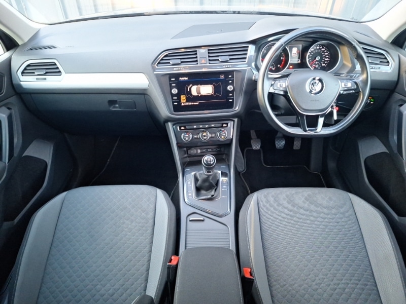 Used Volkswagen Tiguan 2018 for sale - 77708028: Photo 2