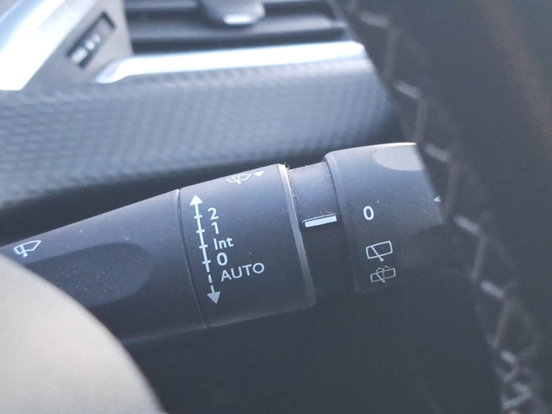 Used Peugeot 2008 2017 for sale - 76925270: Photo 16