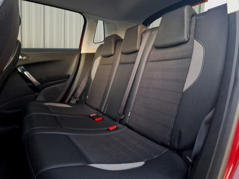 Used Peugeot 2008 2017 for sale - 76925270: Photo 6