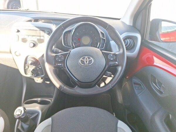 Used Toyota AYGO 2017 for sale - 76325793: Photo 7