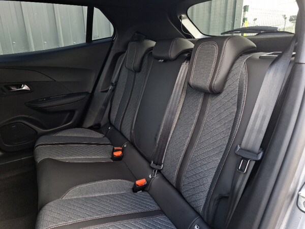 Used Peugeot 2008 2025 for sale - 74555891: Photo 6