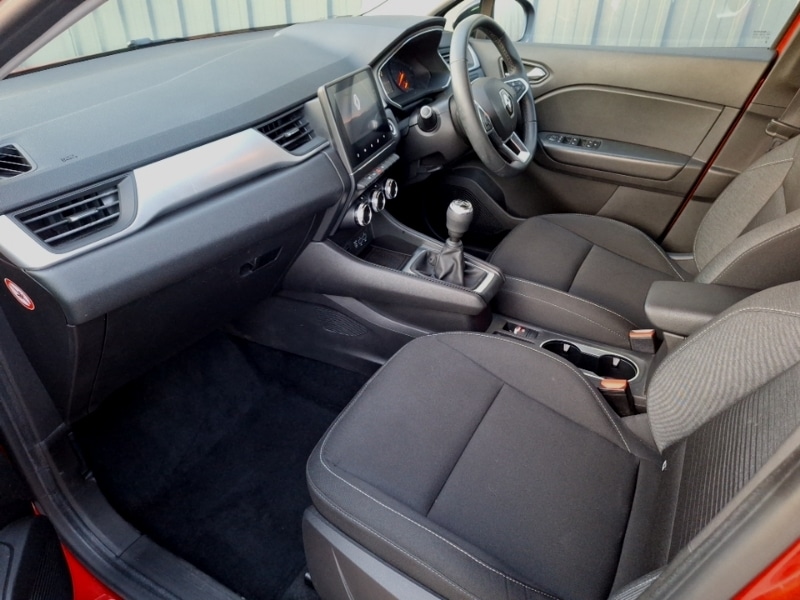 Used Renault Captur 2021 for sale - 76785541: Photo 5