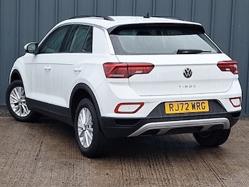 Used Volkswagen T-Roc 2022 for sale - 77024616: Photo