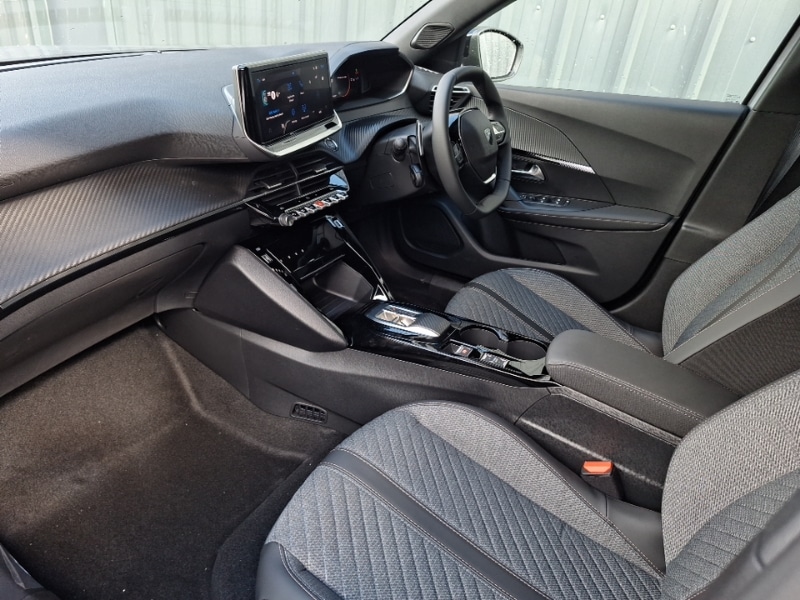 Used Peugeot 2008 2025 for sale - 76437776: Photo 5