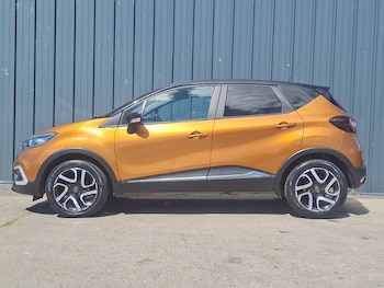 Used Renault Captur 2020 for sale - 78983610: Photo