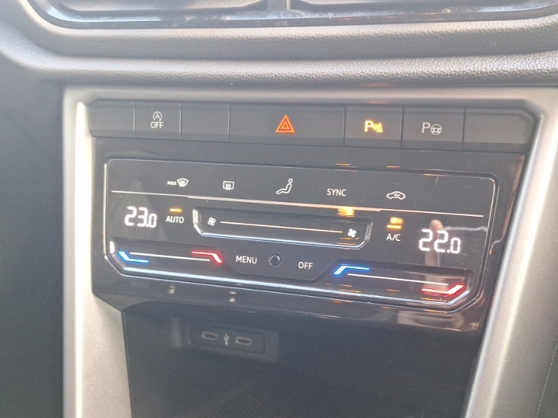 Used Volkswagen T-Roc 2022 for sale - 76053409: Photo 13