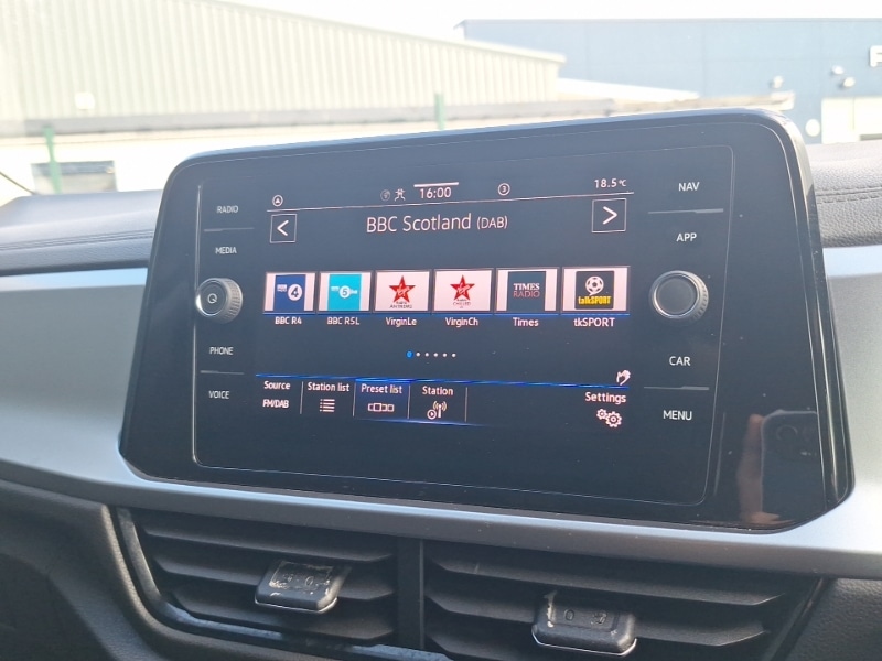 Used Volkswagen T-Roc 2022 for sale - 76053409: Photo 15