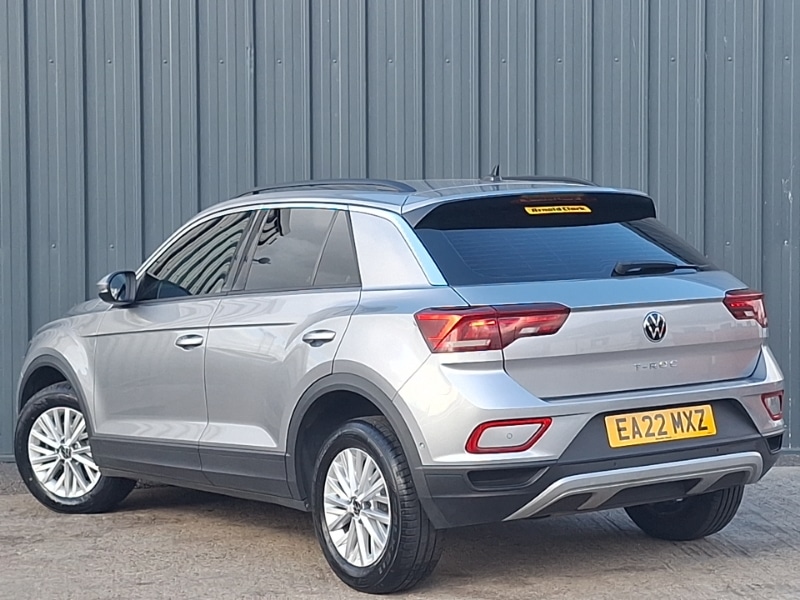 Used Volkswagen T-Roc 2022 for sale - 76053409: Photo 3