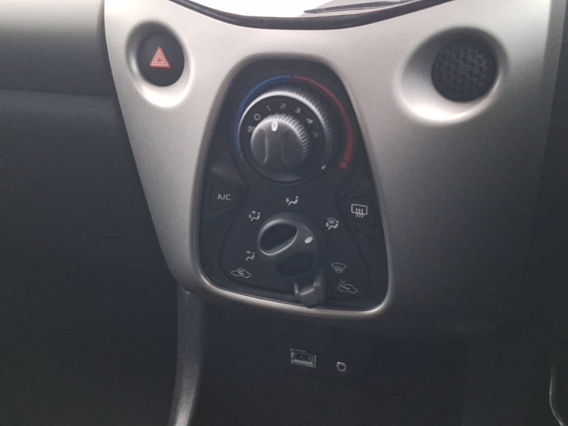 Used Peugeot 108 2018 for sale - 77549033: Photo 14