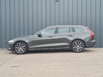 Used Volvo V60 2018 for sale - 78440939: Photo