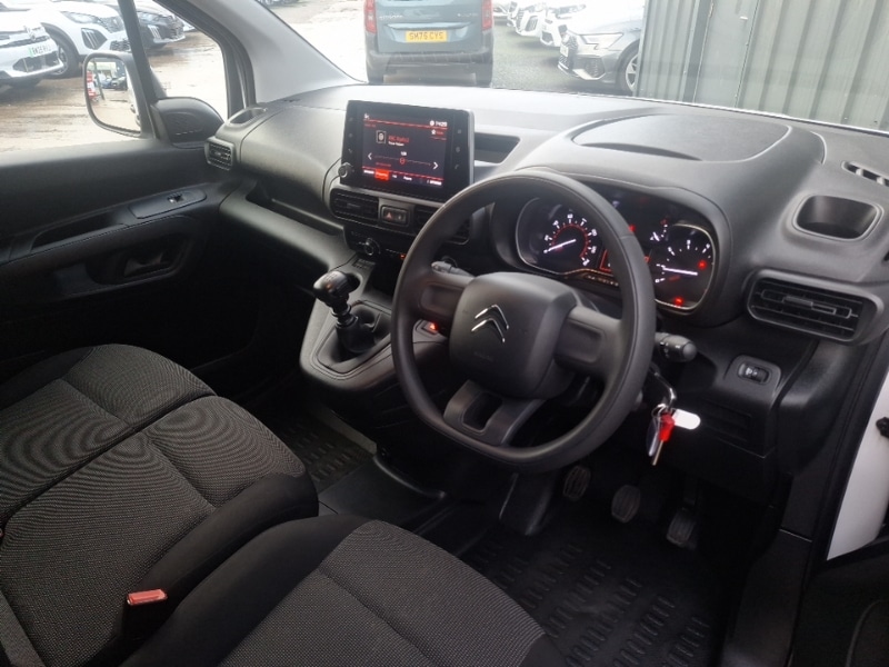 Used Citroen Berlingo 2024 for sale - 76583675: Photo 2