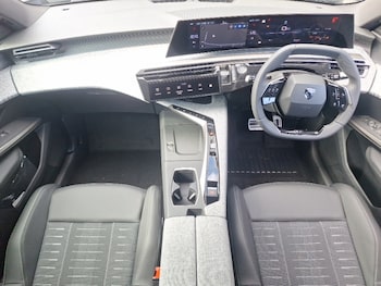 Used Peugeot 5008 2025 for sale - 76518715: Photo