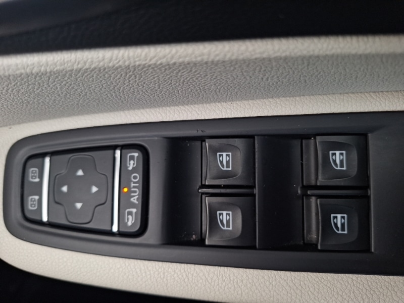 Used Renault Captur 2018 for sale - 76771425: Photo 17