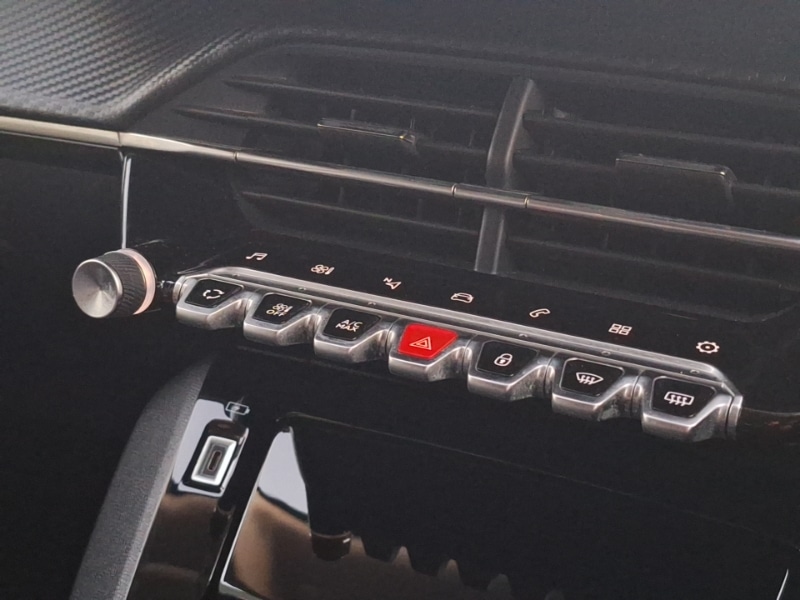 Used Peugeot 2008 2020 for sale - 76925258: Photo 18