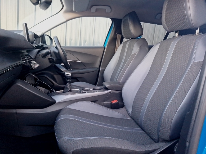 Used Peugeot 2008 2020 for sale - 76925258: Photo 5