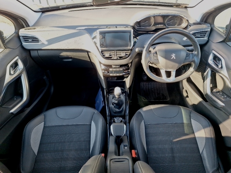 Used Peugeot 2008 2019 for sale - 77969339: Photo 2