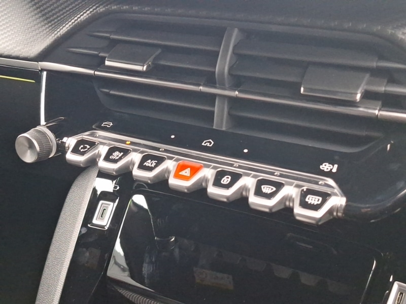 Used Peugeot 2008 2025 for sale - 76317629: Photo 18