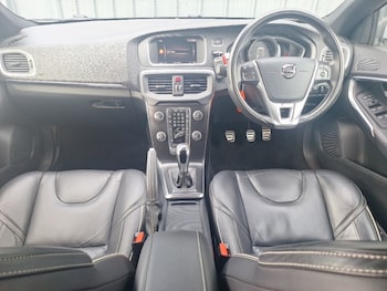 Used Volvo V40 2019 for sale - 78428386: Photo