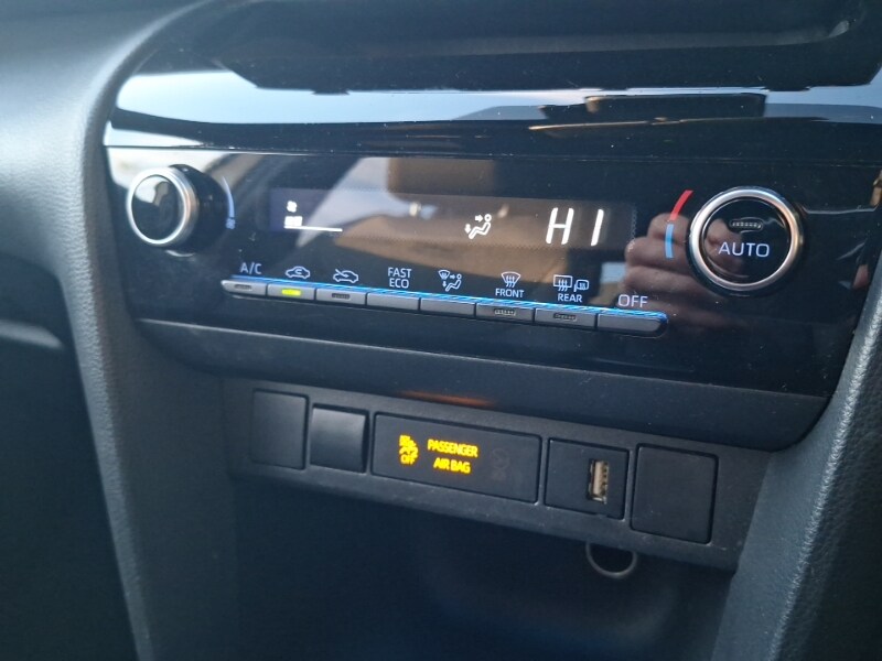 Used Toyota Yaris Cross 2022 for sale - 77234982: Photo 17