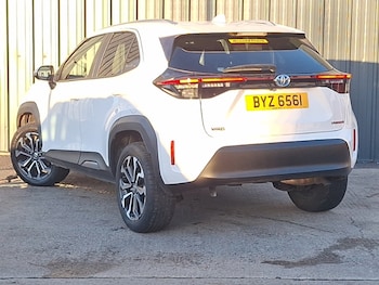 Used Toyota Yaris Cross 2022 for sale - 77234982: Photo