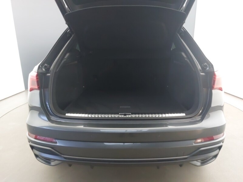 Used Audi Q3 2021 for sale - 77448530: Photo 8