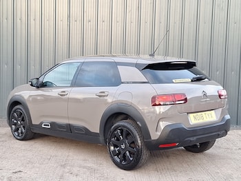 Used Citroen C4 Cactus 2018 for sale - 76897680: Photo