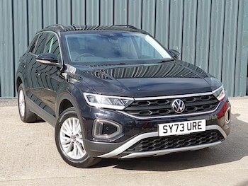 Used Volkswagen T-Roc 2023 for sale - 79642288: Photo