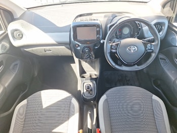 Used Toyota AYGO 2019 for sale - 78415602: Photo