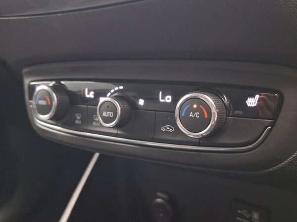 Used Vauxhall Crossland 2022 for sale - 76160910: Photo 18