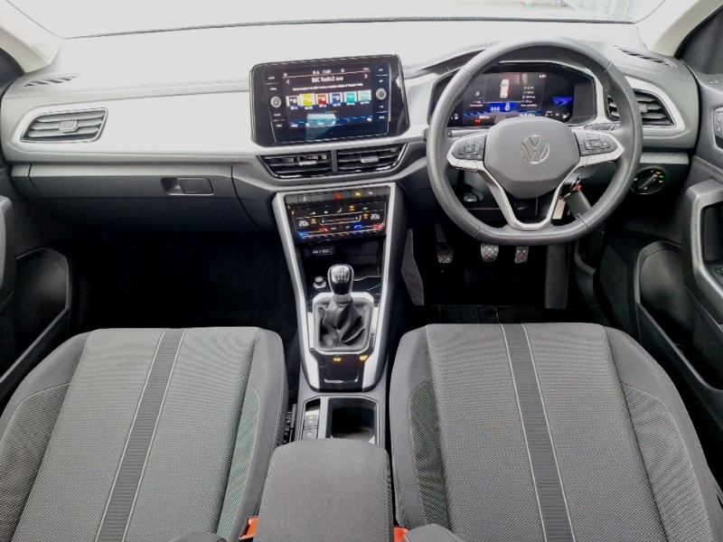 Used Volkswagen T-Roc 2023 for sale - 77371200: Photo 2