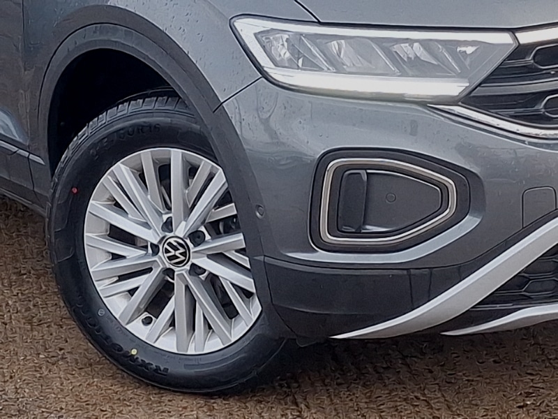 Used Volkswagen T-Roc 2023 for sale - 77371200: Photo 9