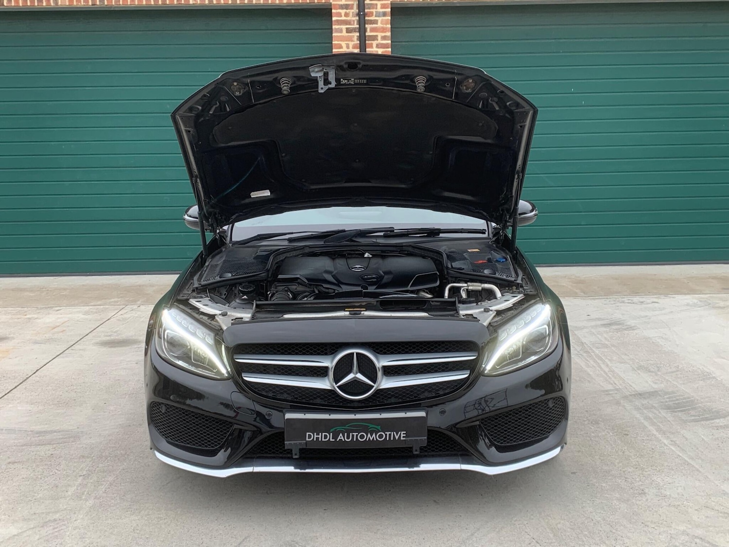 Used Mercedes-Benz C Class 2015 for sale - 76388556: Photo 11